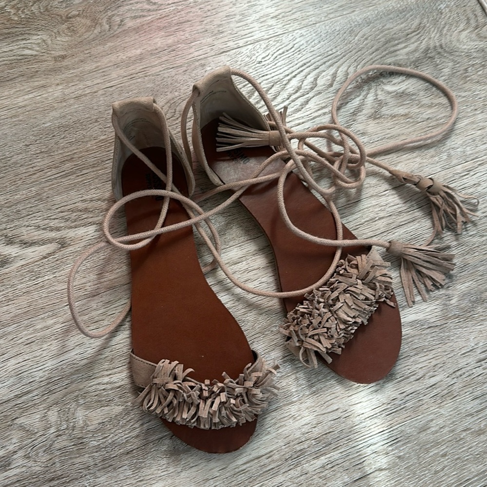 Mossimo Tie Sandals